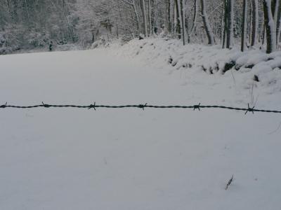 Download free snow closing barbed image