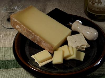 Download free cheese plate food knife image