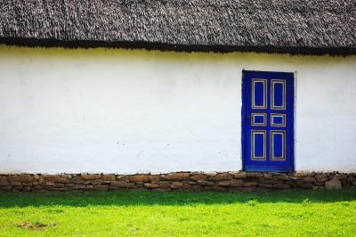 Download free grass building door image