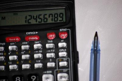 Download free pencil calculator image