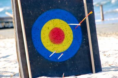 Download free arrow target sand image
