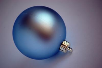 Download free blue ball christmas image
